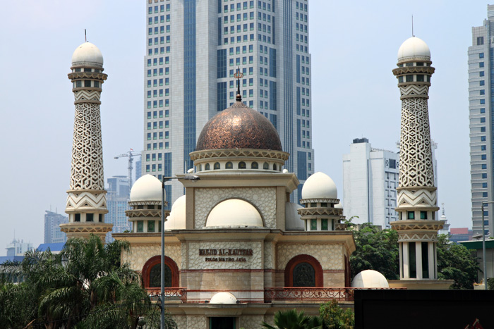 Masjid Al Kautsar Kebanggaan Polda Metro Jaya