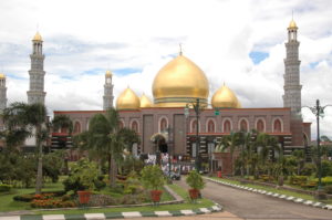 Masjid Kubah Emas atau Mesjid Dian Al Mahri